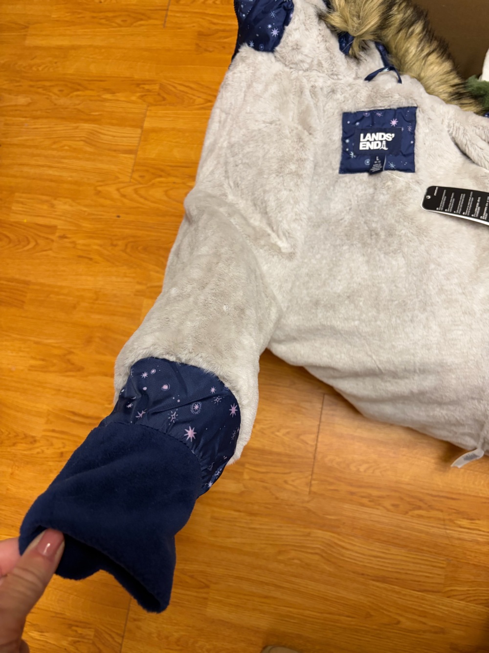 Lands' End Deep Sea Navy Galaxy Print Puffer Coat with Faux-Fur Trim, NWT, Large - Picture 8 of 9